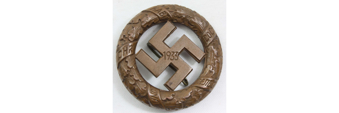 De2477 Remembrance 1933